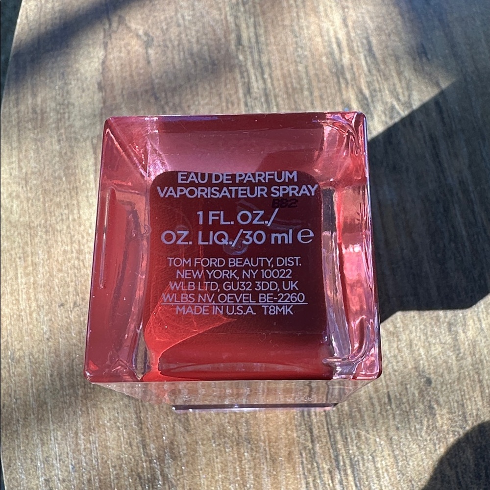 Tom Ford Lost Cherry Eau de Parfum - 30 ml (2/3 remaining) - Picture 4 of 6